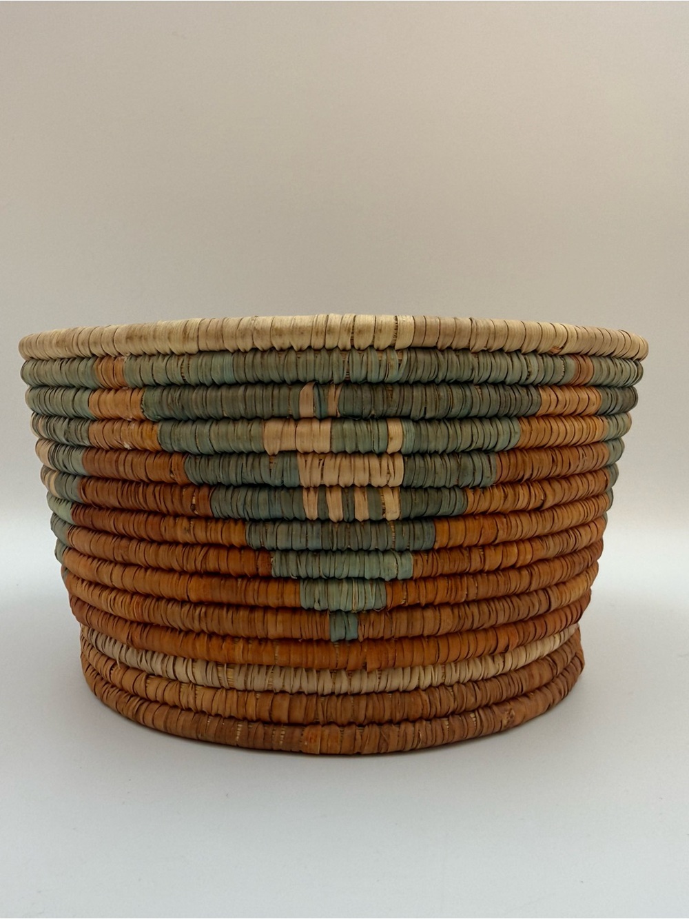 Vintage Hand Woven Coiled Basket Folk Art Style 6.5” Across